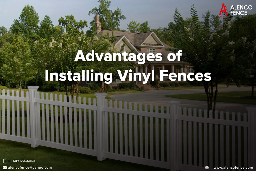 Vinyl-Fence-Backyard